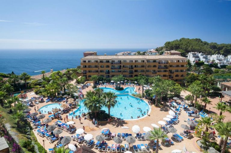 mejores-hoteles-de-playa-en-andalucia-con-ninos