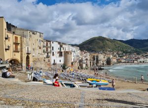 cefalu-con-ninos