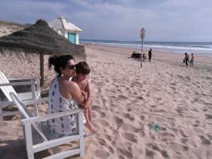 playa-caparica-lisboa-con-ninos