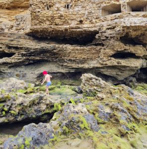 ir-a-la-playa-fuente-del-gallo-con-ninos