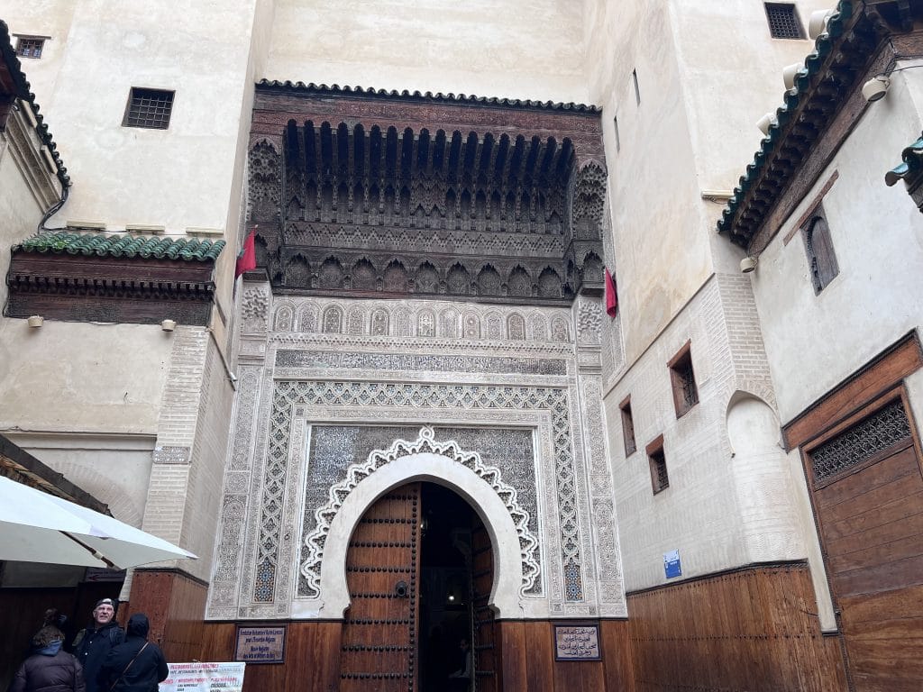 como ir del aeropuerto de fez a la medina