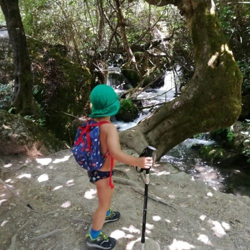 sendero-rio-majaceite-con-ninos